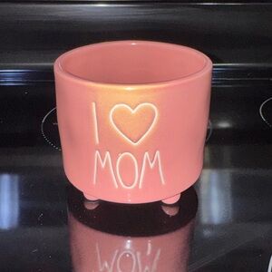NWT, Rae Dunn, I love mom ceramic planter